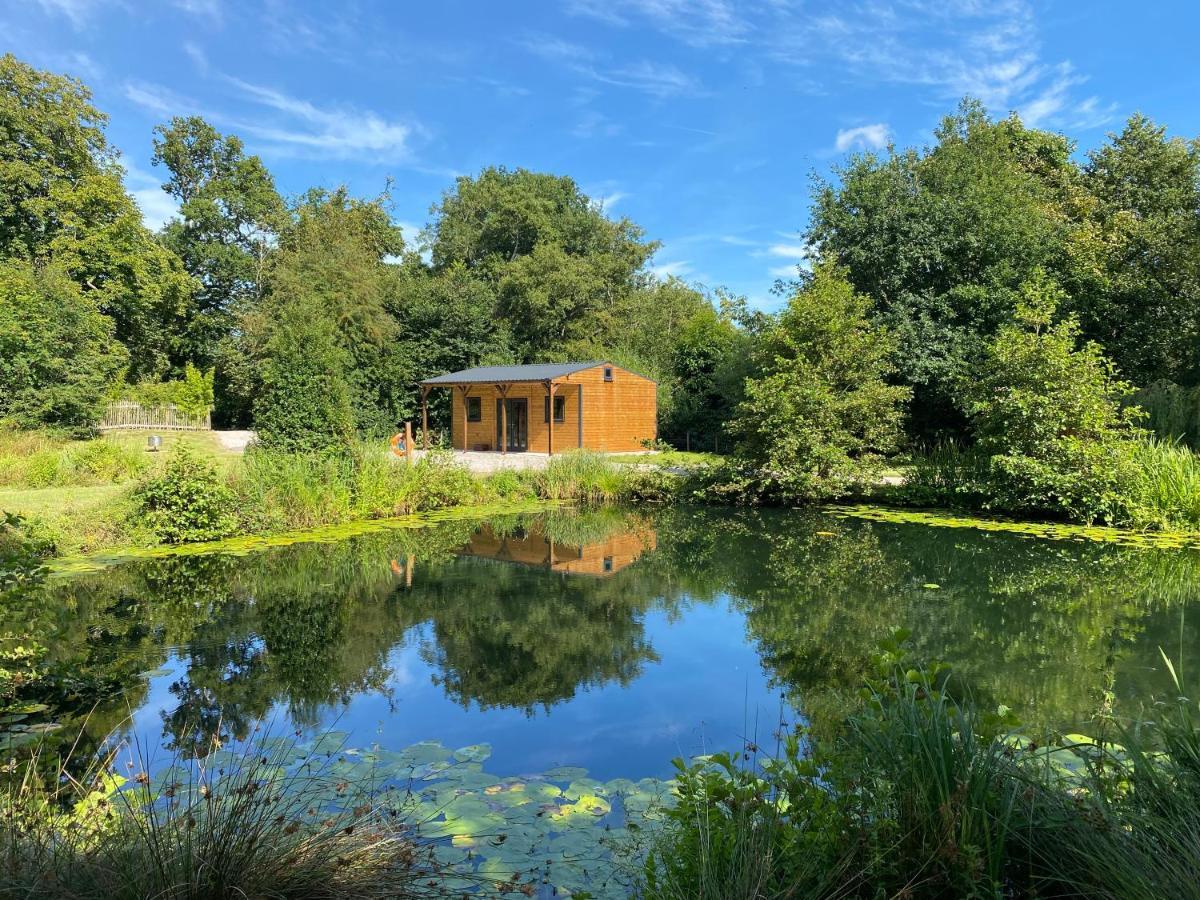 Kingfisher Cabin - Wild Escapes Wrenbury Off Grid Glamping - Ages 12 And Over Baddiley ภายนอก รูปภาพ